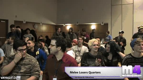 perdedores,torneo,super smash bros,saludo,saludar,fist bump,chocar pu&ntilde;os