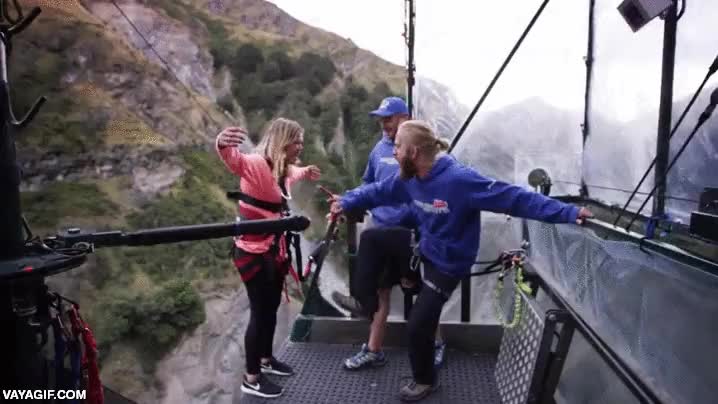 medidas de seguridad,bungee jumping,saltar,puenting,dejar caer,empujar,patada,feel like leonidas,300