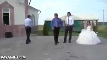 vaya show,bailar,baile,breakdance,boda,animarse,vaya cracks