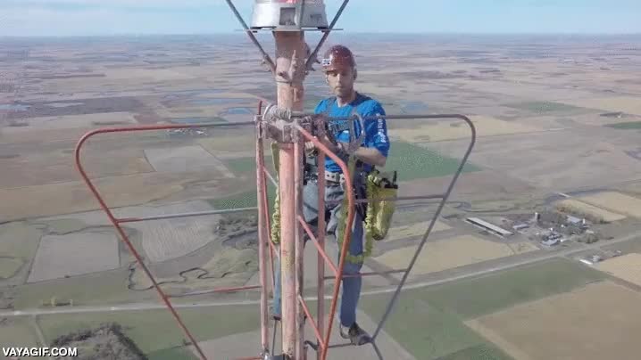 vertigo,altura,dron,incre&iacute;ble,cientos de metros,pelos de punta