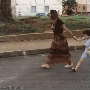 colchon,coj&iacute;n,ni&ntilde;o,madre,amiga,calle,5 horas hablando,mejor aprovecho,dormir,listo