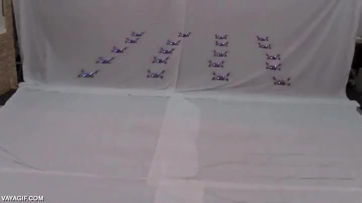 el futuro es esperanzador y aterrador,drones,control,automatico,cruzar,ventana