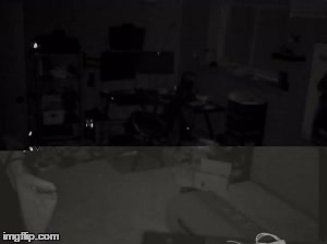 camara de seguridad,vigilancia,ordenador,mac,3 de la ma&ntilde;ana,distorsion,buenas noches