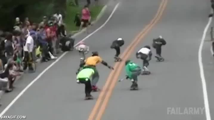 carrera de skate,skaters,descenso,los penultimos ser&aacute;n los primeros,mala suerte