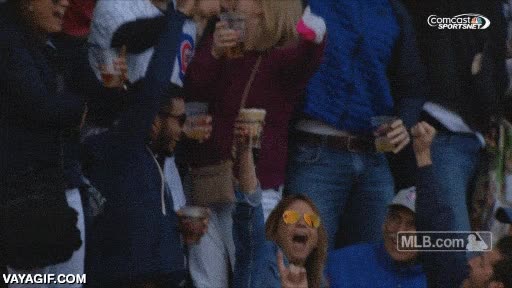 cerveza,caer,acertar,chica,bola nula,foul ball,casualidad
