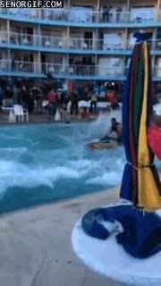 moto acuatica,moto de agua,dar vueltas,volteretas,temerario