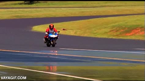 frenar,frenazo,abs,anti-bloqueo,sistema,sin los caballetes se la pega,moto