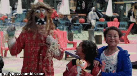 espantapajaros,zombie,disfrazado,disfrazception,ni&ntilde;o,ni&ntilde;a,susto,huir