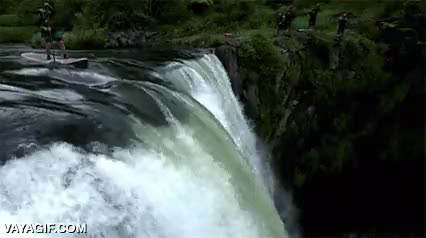 saltar,catarata,cascada,tabla,surf,paddle surf,tirarse