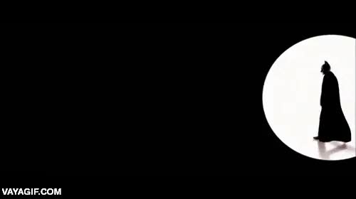 batman,james bond,pistola,ca&ntilde;on,mitica intro de 007,bat-shuriken