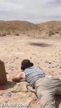 monta&ntilde;a,piedra,rodante,venganza,a lo tonto te da y te hace pupita,disparar,cohete