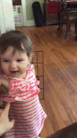 vaya cara,enfadada,cosquillas,peluche,mosqueo