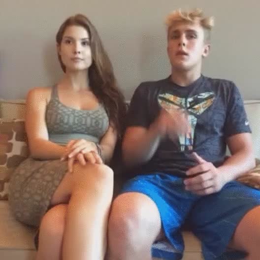 novia,abrazo,beso,comer,paquete,bolsa,patatas,doritos