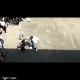 fail,balón,lo sigue buscando,calle,fútbol,vaya vacilada,street