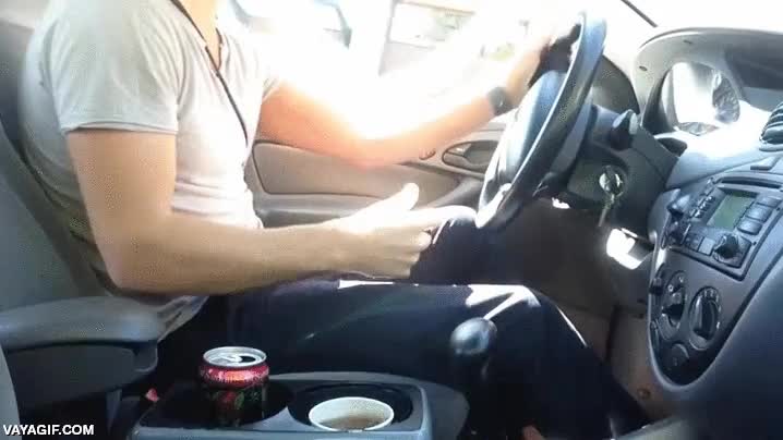 cup holder,giroscopico,control del movimiento,los ingenieros dominar&aacute;n el mundo,es una chorrada,pero practica,posavasos