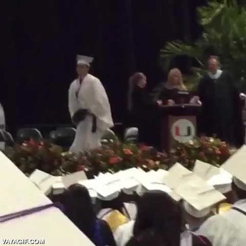 evitar,cinturon,graduaci&oacute;n,wwe,lucha,campeon