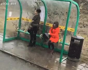 paraguas,chof,mojar,charco,momento ideal para sentarse,lluvia