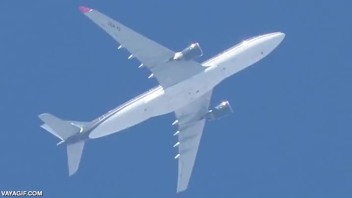 Nikon CoolPix P900 Super Zoom,avion,potencia extrema,mucho detalle,telescopio fotografico,camara,fotos,objetivo