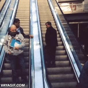 fail,esperar,escaleras normales,escaleras mec&aacute;nicas,sigue esperando,no se mueven