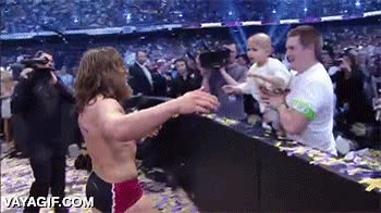 wwe,abrazar,fan,chico,ni&ntilde;o,enfermo,cancer,gesto