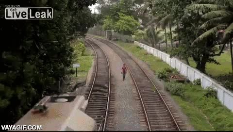 Enlace a El tío que había bebido más de la cuenta, pero tampoco tanto, lo justo para salvar la vida