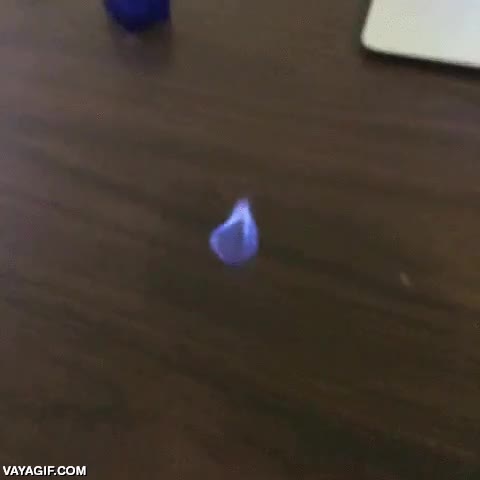 esparcir,fuego,liquido,inflamable,mesa