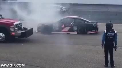 Enlace a Una de las características más importantes para un bombero es la agilidad