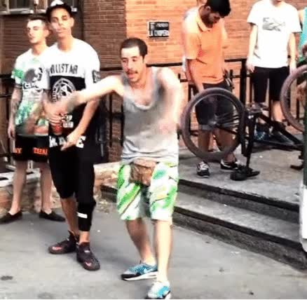 Eduardo Garc&iacute;a,anhqv,lqsa,puesto hasta arriba,baile,verg&uuml;enza ajena