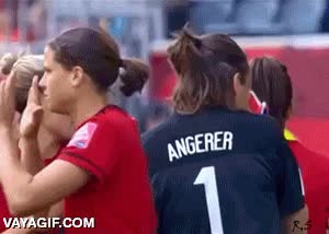 futbolistas,angerer,dejar colgando,pu&ntilde;os,a medias,mal rollo,futbol,femenino