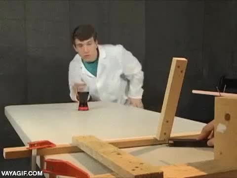 tecnlogia,ingenieria,lanzador de pajitas,acertar,vaso,refresco