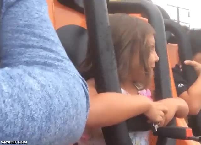 cara,sensaci&oacute;n,ni&ntilde;a,fliparlo muy fuerte,careto,parque de atracciones