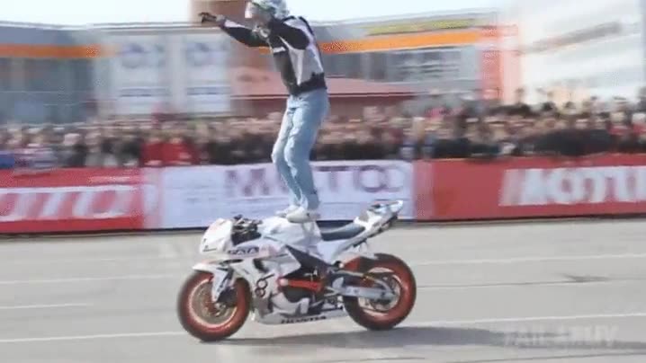 fail,backflip,voltereta,moto,equilibrio,rompete la espalda por eso