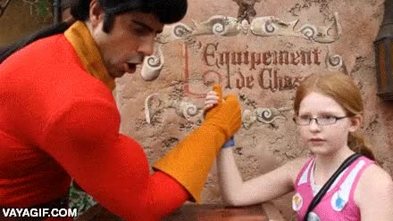 ni&ntilde;a,uy s&iacute; qu&eacute; troll,gaston,la bella y la bestia,enga&ntilde;ar,disneyworld