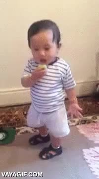 acido,limon,niño,reaccion,probar,primera vez