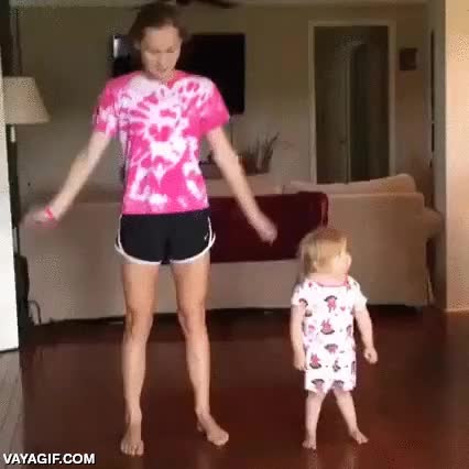 niña pequeña,lo clava,bailar,coreografía,hermana,imitar