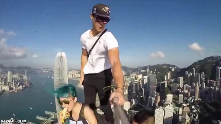 paloselfie,ciudad,rascacielos,v&eacute;rtigo