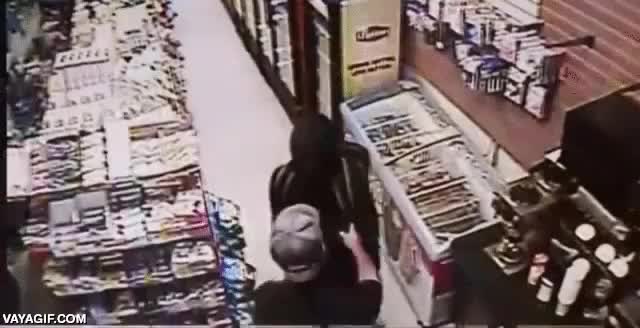 espada,katana,loco,robar,supermercado,deli