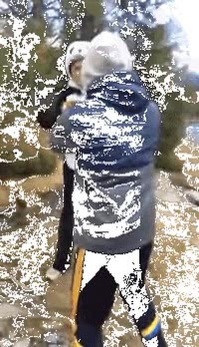 trollear,despedida de soltero,monta&ntilde;a,disfrazado de panda,tambi&eacute;n puede ser un cumplea&ntilde;os,prenderse fuego,pierna