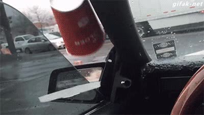 vaso,subwoofer,dar vueltas,coche