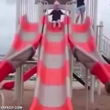 golpes,de lado a lado,tobog&aacute;n,ni&ntilde;o,aypobrrrrrre