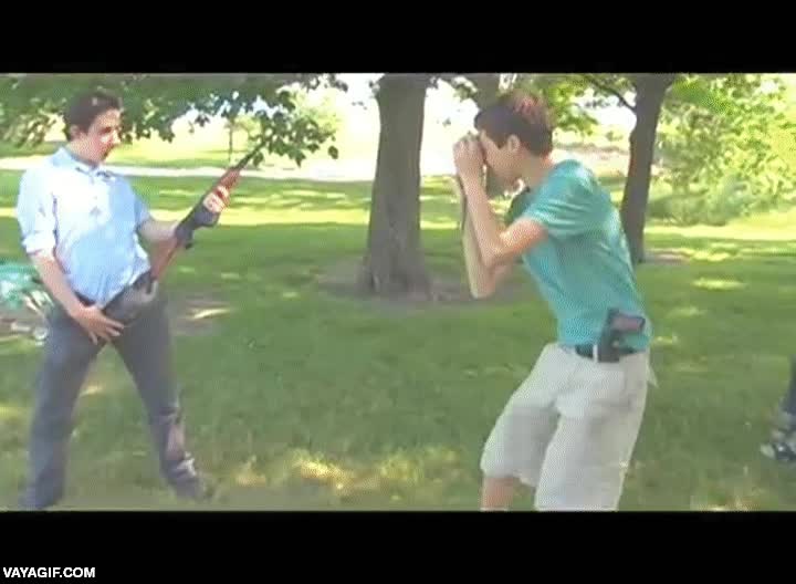 estados unidos,dia normal,pistolas,armas,escopetas