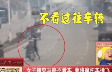 el mundo est&aacute; loco,chinos,fingir,simular,forzar,atropello,locura,placaje en toda regla