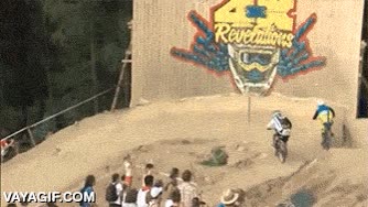 sorpresa,por la pared,btt,cross,saltar,adelantar,carrera