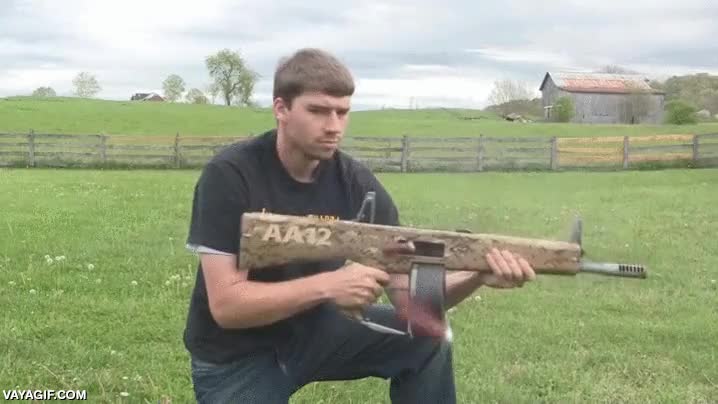 con toda la tranquilidad del mundo,disparar,arma,aa12,ruso