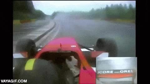 esquivar,accidente,carreras,formula 1 muy antiguo?,lluvia,agua,piloto,reflejos
