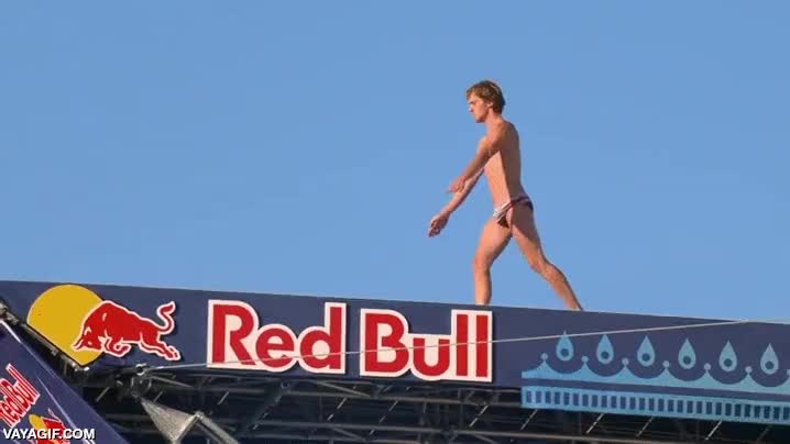 salto,saltar,red bull cliff diving,tirabuzones,espectacular