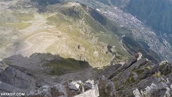 si tienes vertigo no veas esto,volar,flysuit