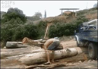 hombre,fuerza,truco,tronco,hueco,vac&iacute;o por dentro