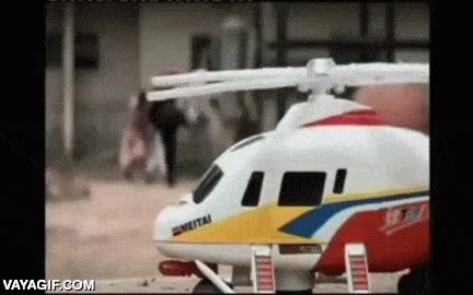 al menos no desisten,bajo presupuesto,helicoptero de juguete,bien por ellos,pelicula,Nigeria