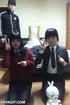 hacer el pena,tapar,trollear,cojinazos,dejad de hacer el inutil,kawaii desune